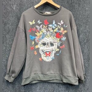 Romwe Skull & Butterfly Graphic Sweatshirt Size L